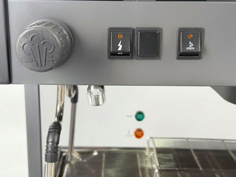 кофемашина мультифазная robustezza st3m, черная